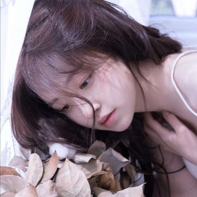 因紐特人，骨雕鑲嵌小海獺護身符。好可愛～