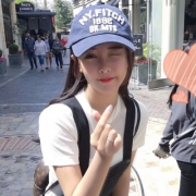 媳妇上线,吴迪两口子同框回归互联网!没号还得借号圈钱,刘美美开皮仙家军,我师父没上课!